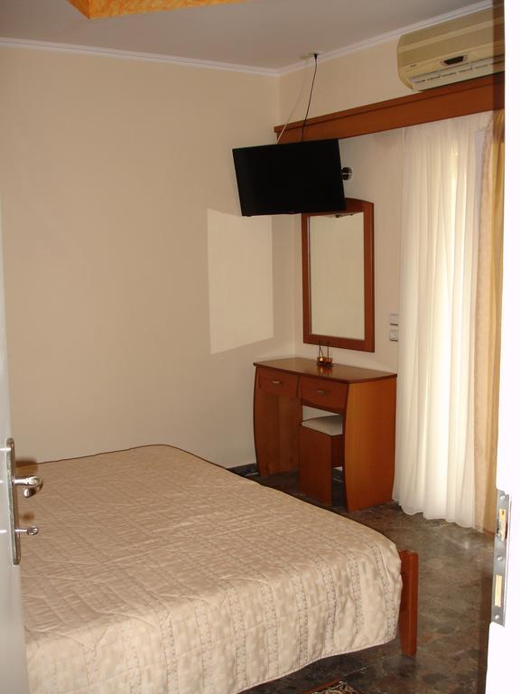 Bozikis Apartments & Studios باليوكاستريتسا الغرفة الصورة