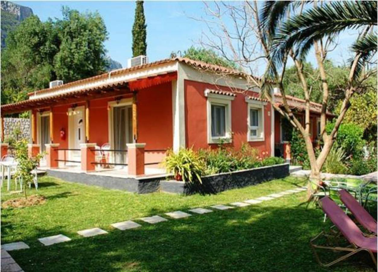 Bozikis Apartments & Studios باليوكاستريتسا المظهر الخارجي الصورة